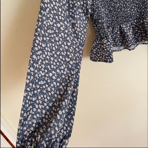 New hot top with beautiful design - Picture 2 of 7